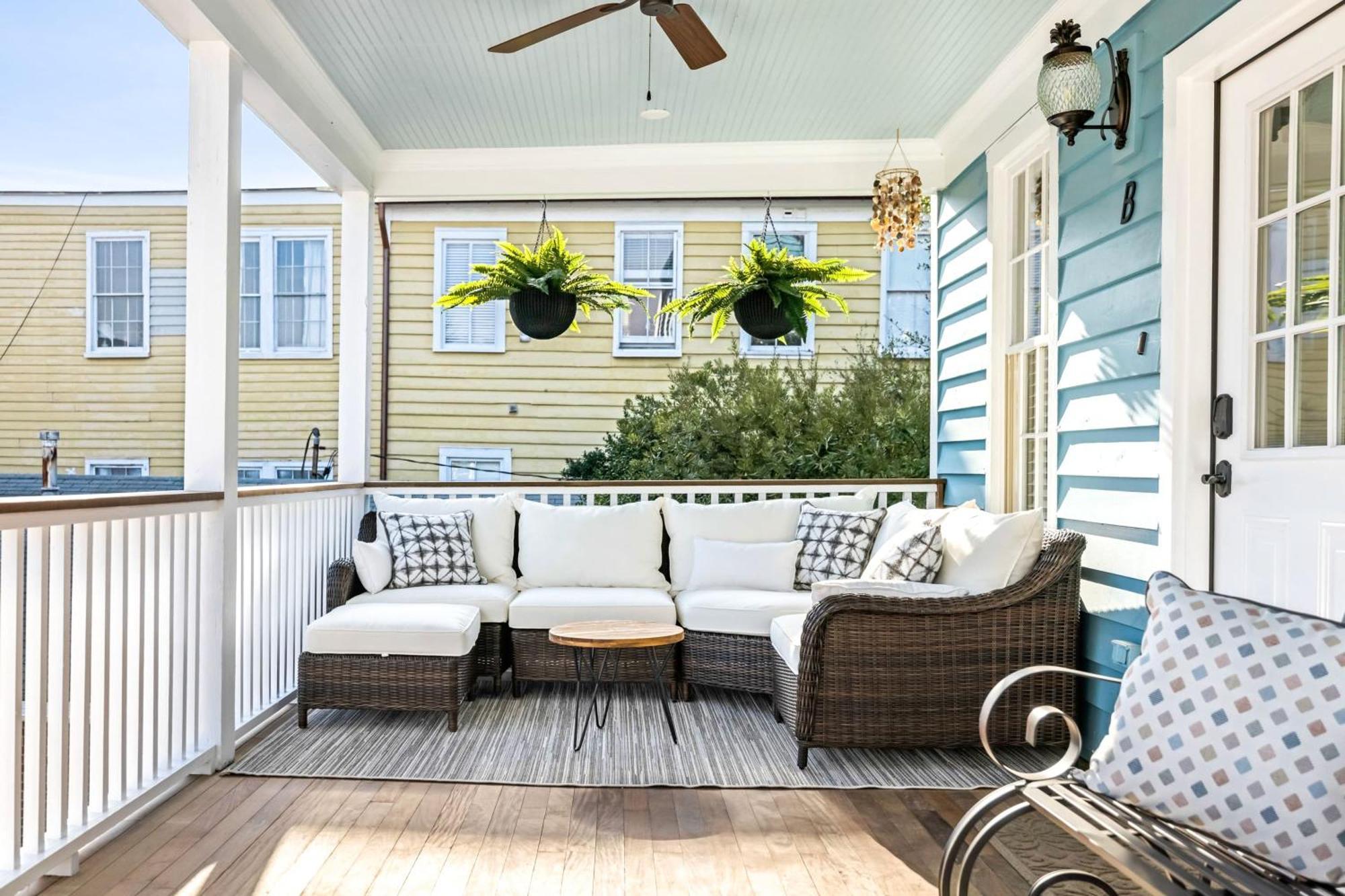 Charming Secluded Courtyard - 1 Block To King Βίλα Τσάρλεστον Εξωτερικό φωτογραφία